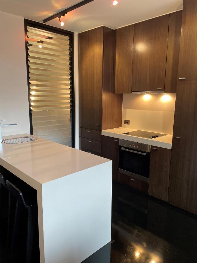 Heart Of St Kilda Apartment