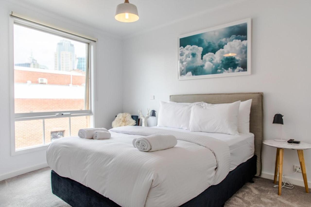 Luxury Spacious 2 Bedroom Fitzroy Apartment Melbourne