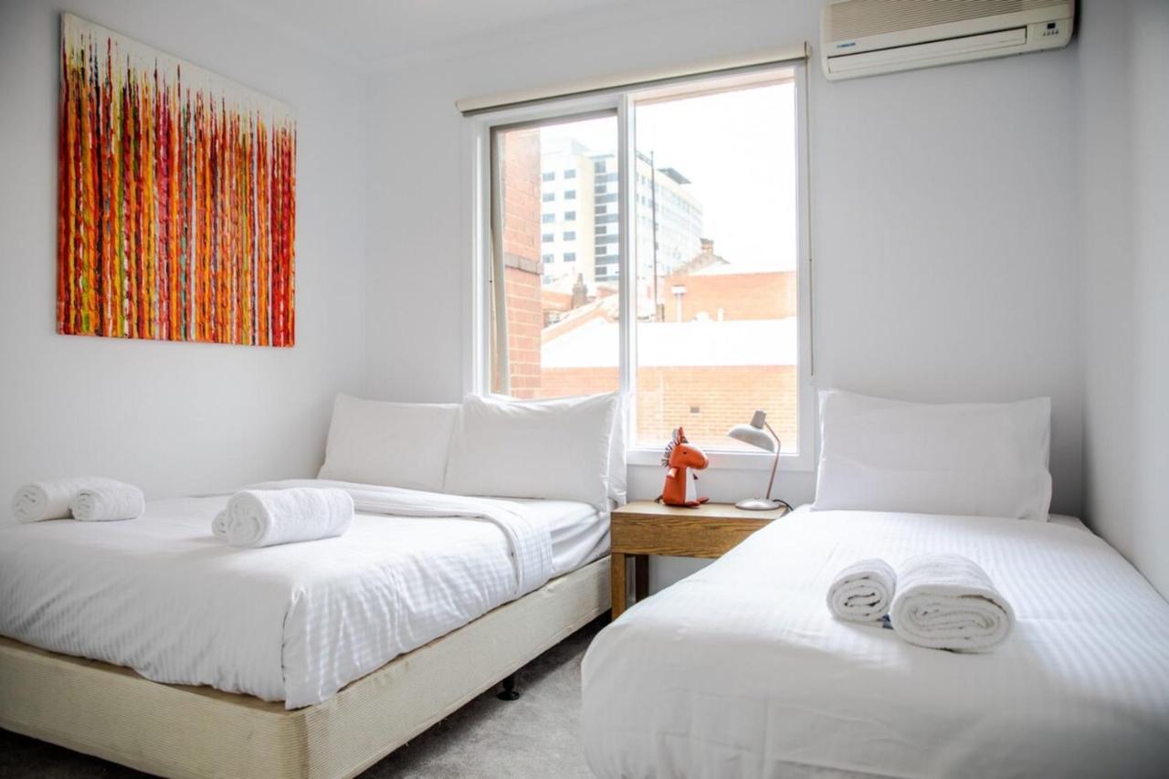 Luxury Spacious 2 Bedroom Fitzroy Apartment *
