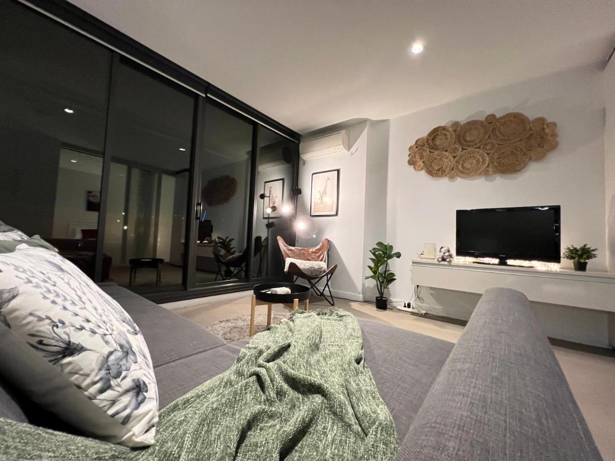 Apartment Cosy 2 Beds 2 Baths Apt With Car Park At Southern Cross