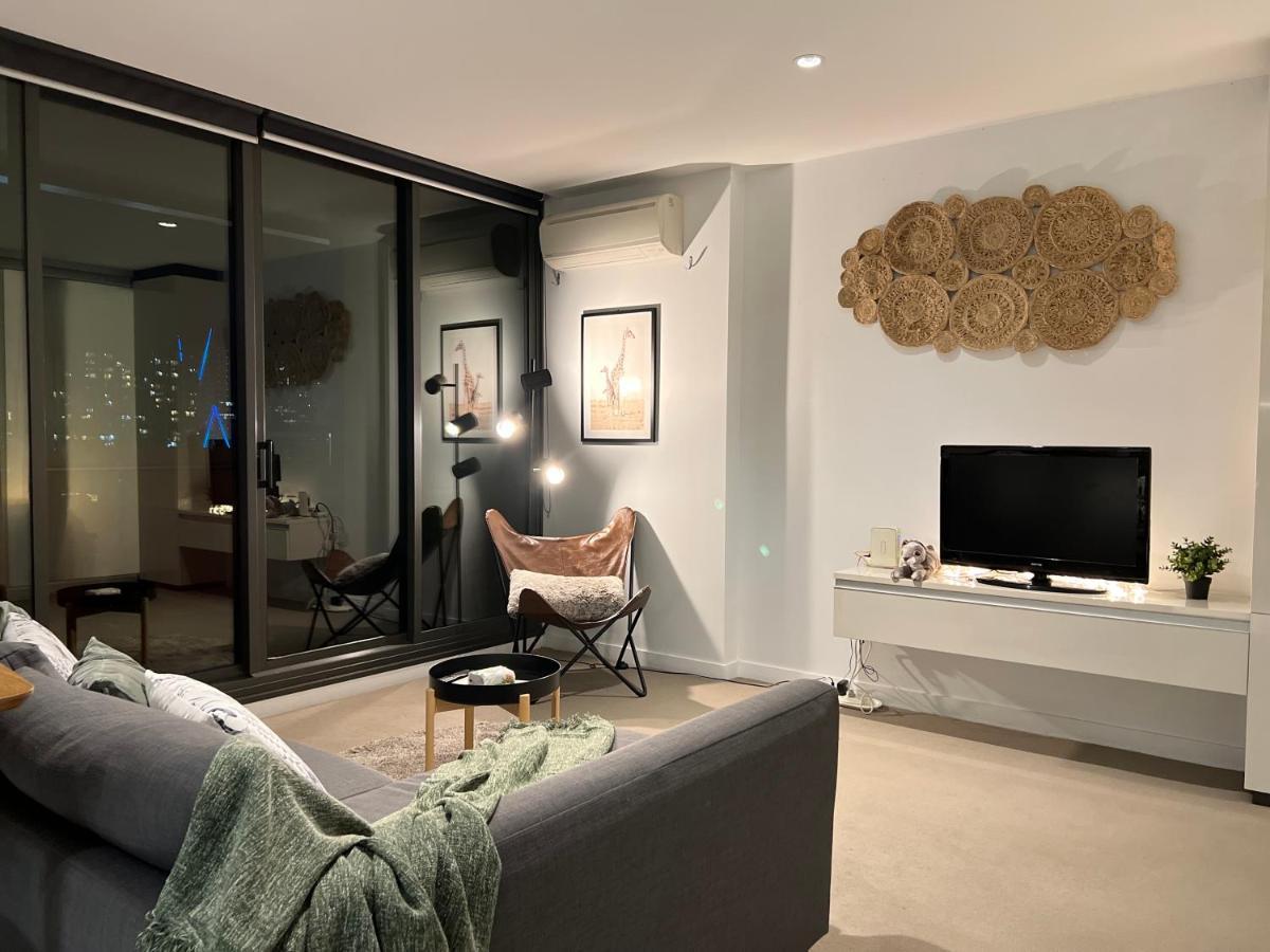 Cosy 2 Beds 2 Baths Apt With Car Park At Southern Cross * Melbourne