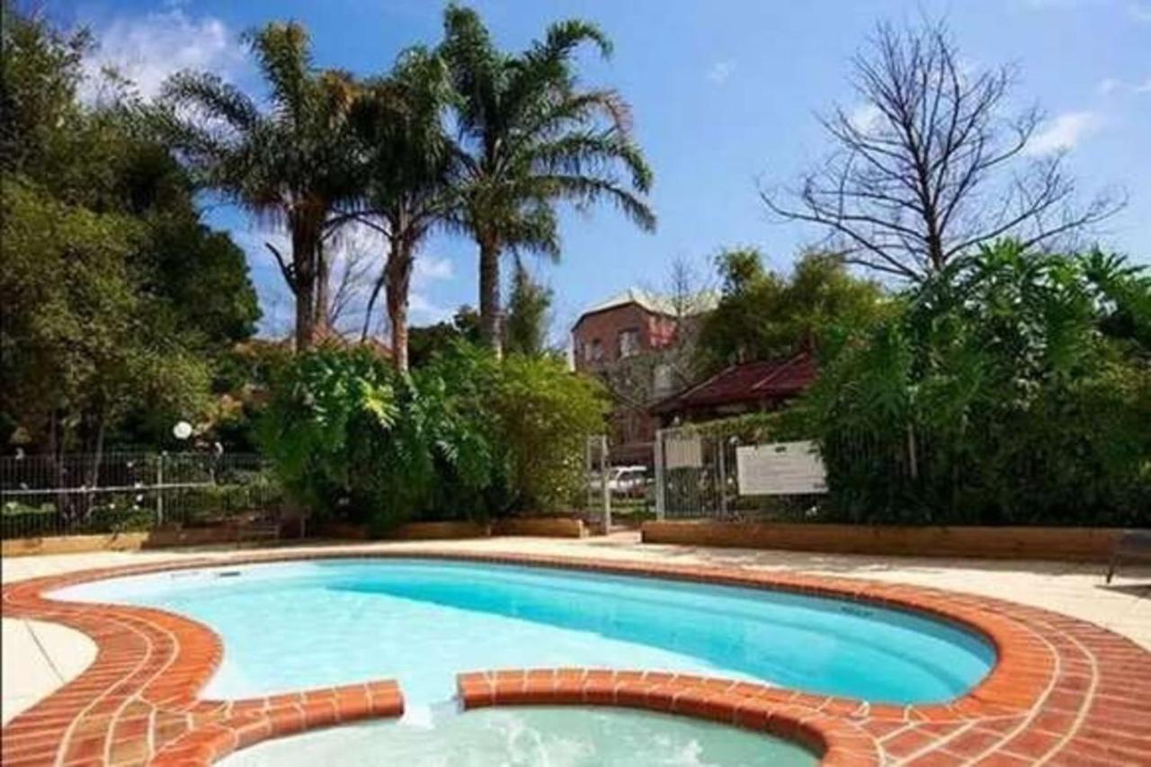 Apartment Luxury Spacious 2 Bedroom Fitzroy Melbourne