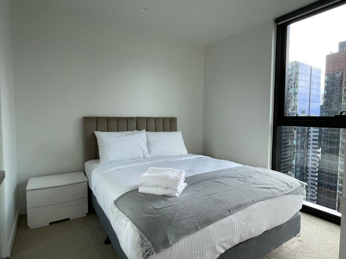Eq Tower Modern Cbd * Melbourne
