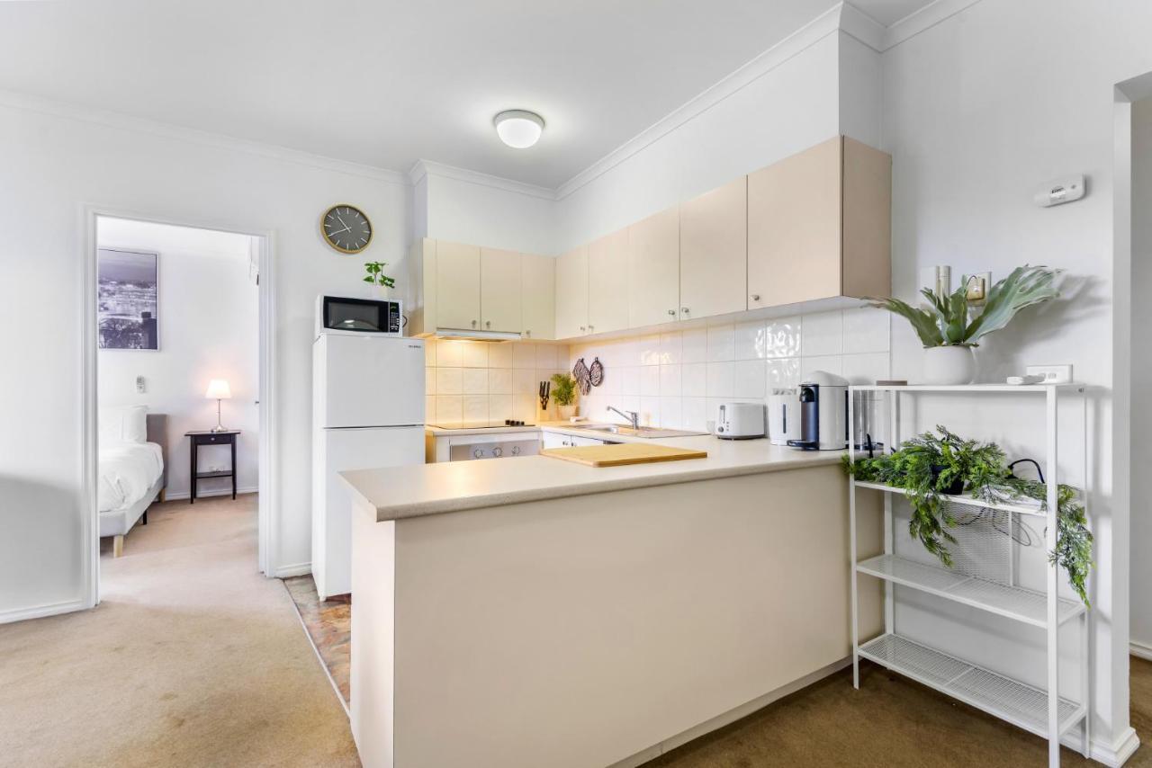 Chic 2-bed Near Park & Chapel St Melbourne