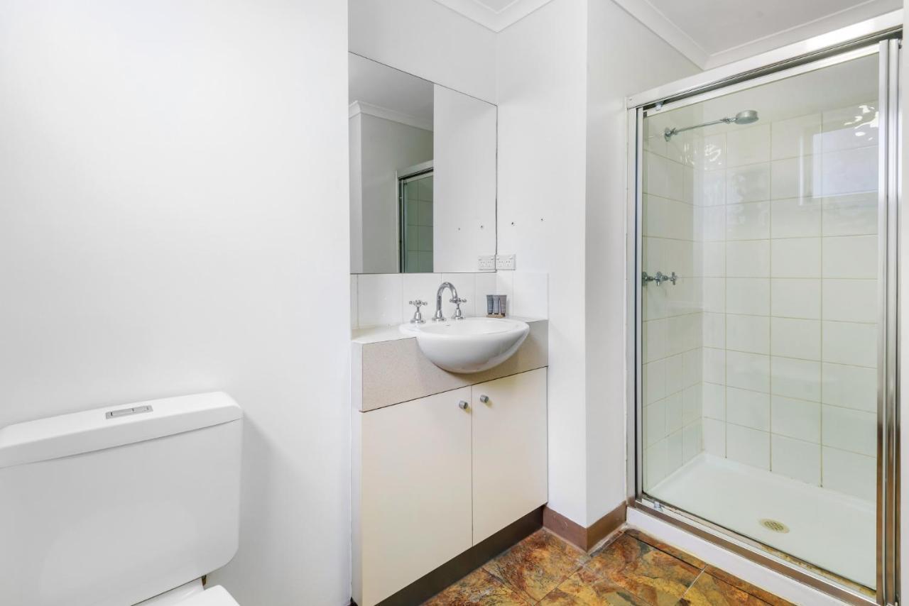 Apartment Chic 2-bed Near Park & Chapel St Melbourne