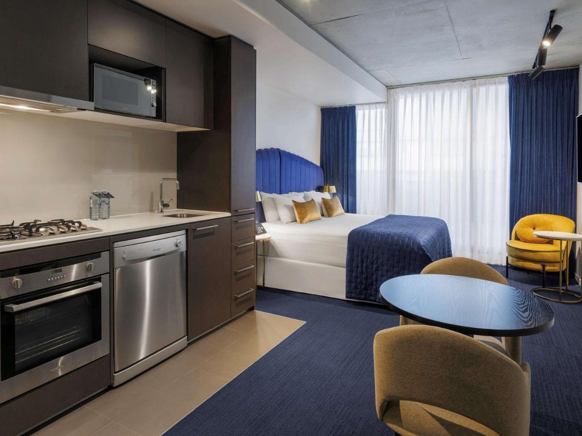 Hotel Avani Jazz Corner Residences 4*