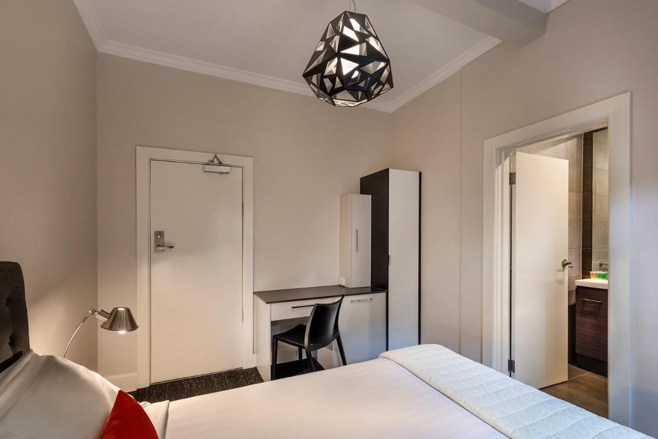 Court Budget Hotel Melbourne