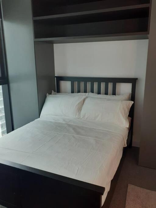 Apartment Luxury 2-bedrooms, In *