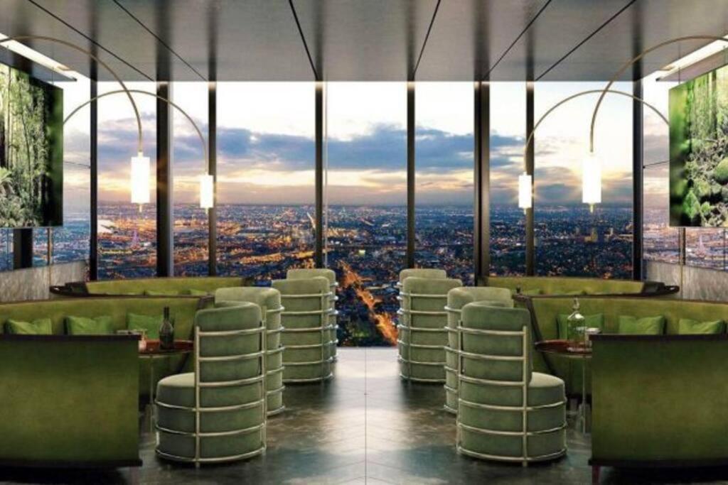 Luxury 2-bedrooms, In Apartment *