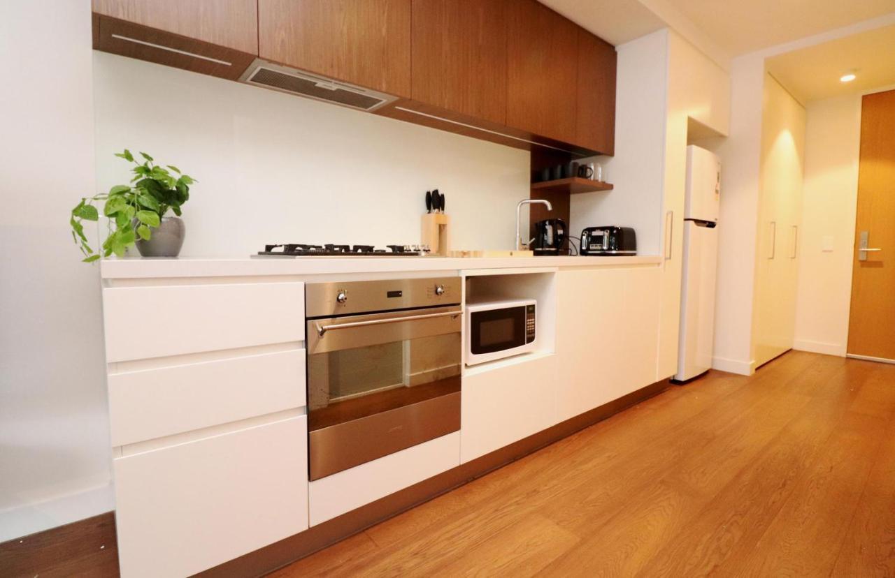 Urban Eden In South Yarra Apartment *