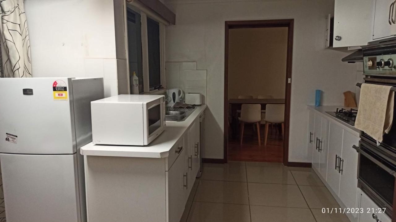 Caulfield Family With Large Space Holiday home