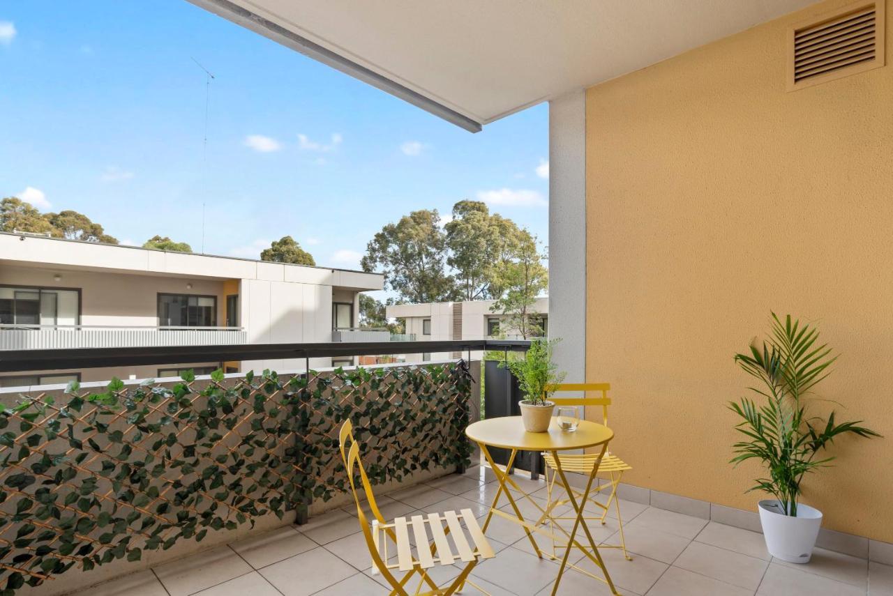 A Comfy & Cozy 2br Near Flemington Races Apartment Melbourne