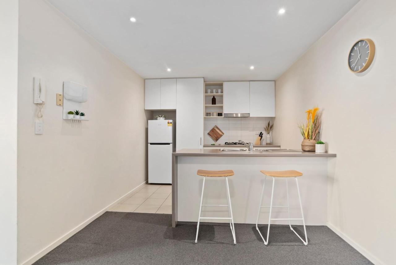 Apartment A Comfy & Cozy 2br Near Flemington Races Melbourne