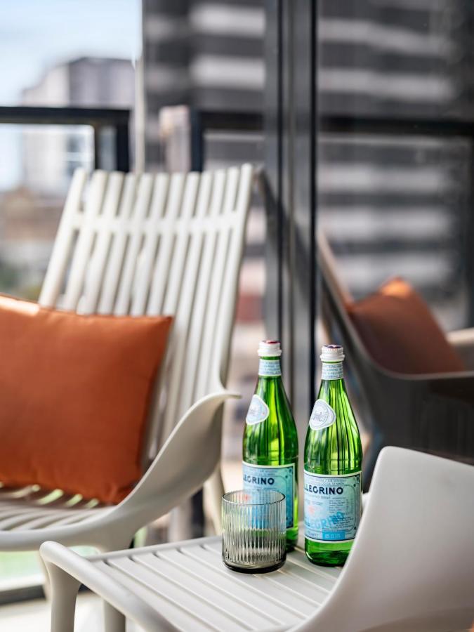 Freshly Restyled, 2 Bed In South Yarra - 4 Nights Only * Melbourne
