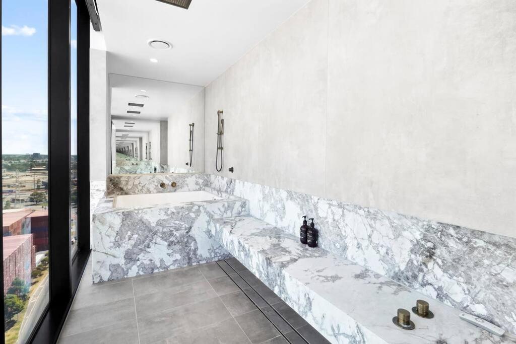 Panoramic Penthouse