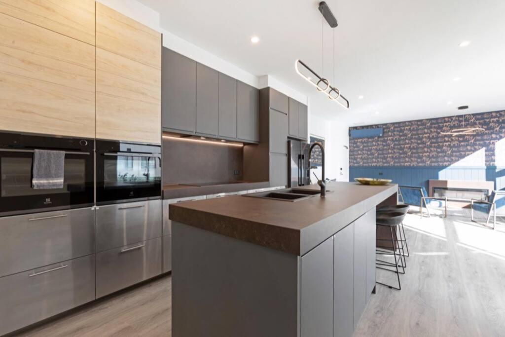 Apartment Staycentral - Stylish Light-filled Prahran Penthouse