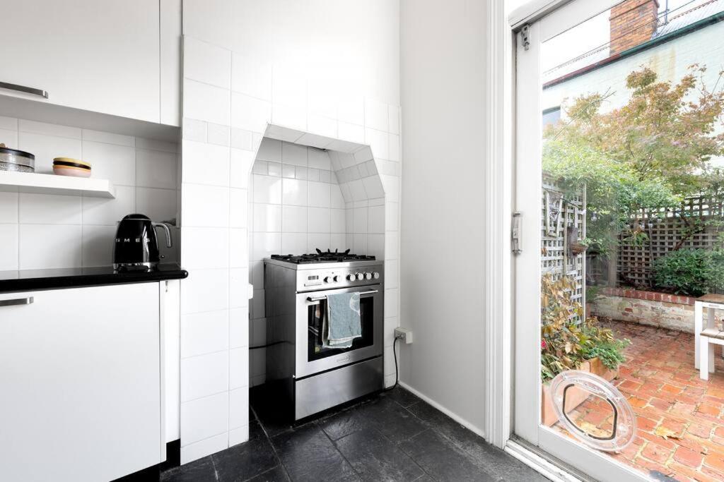Holiday home Iconic Lygon Street Home, Carlton Melbourne
