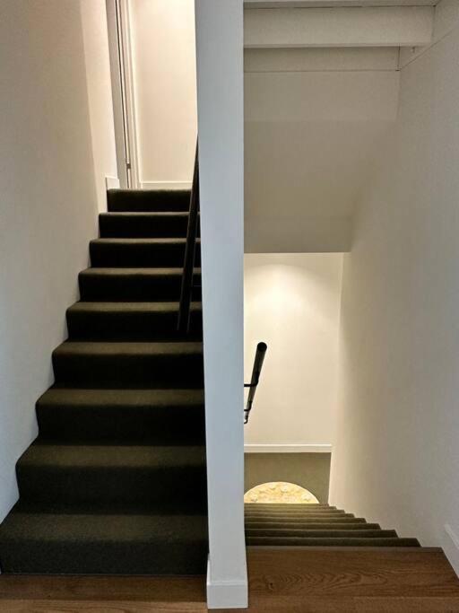 Free Tram Zone, New 2 Beds Apartment, Loft Design Apartment