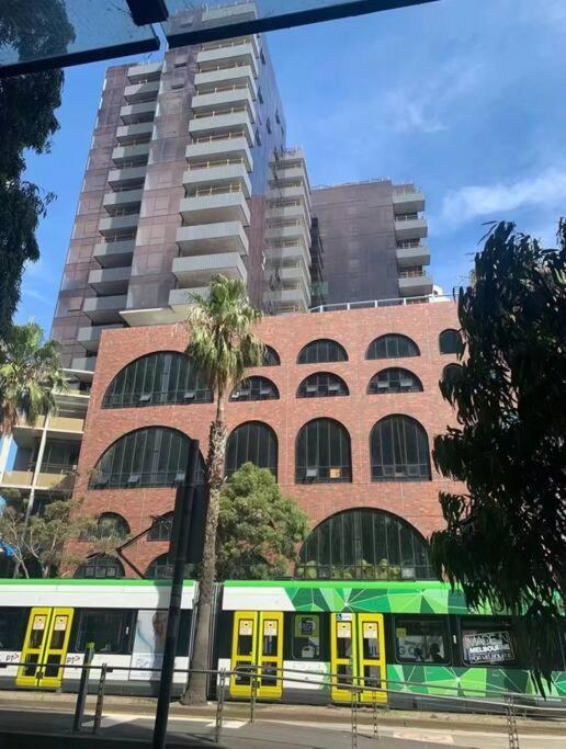 Free Tram Zone, New 2 Beds Apartment, Loft Design *