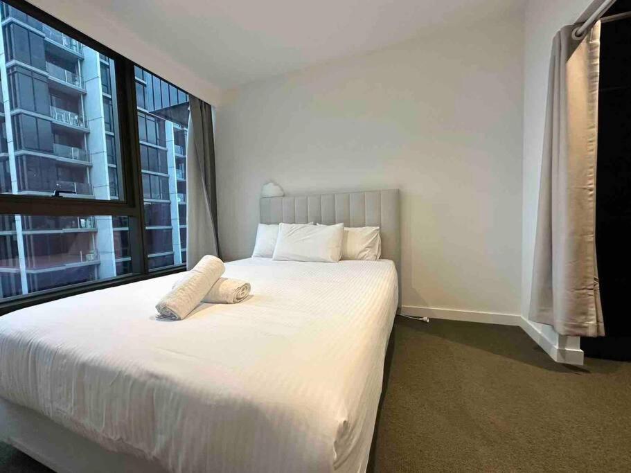 Free Tram Zone, New 2 Beds Apartment, Loft Design Melbourne
