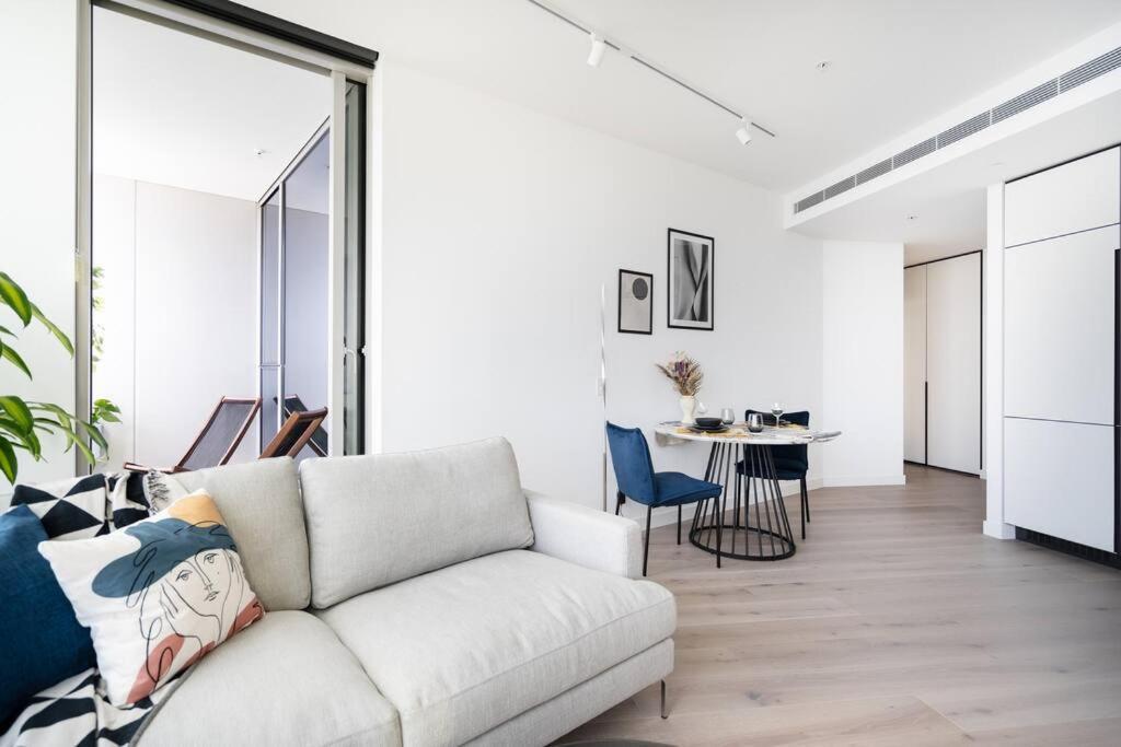 Prestigious 1b W Stunning Harbour View#wsp37a Apartment