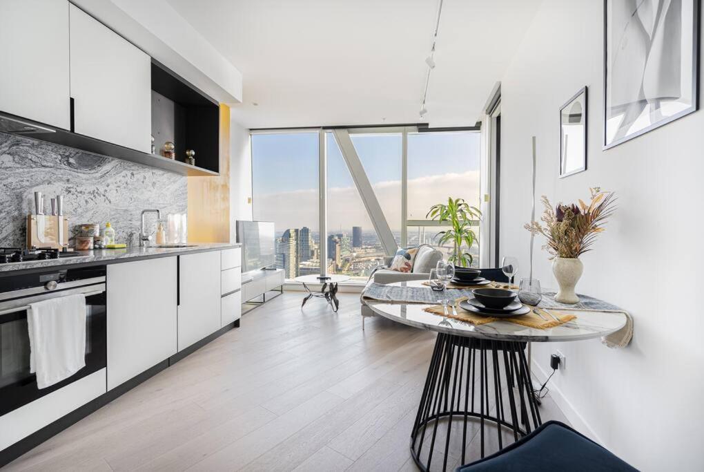 Prestigious 1b W Stunning Harbour View#wsp37a Apartment *