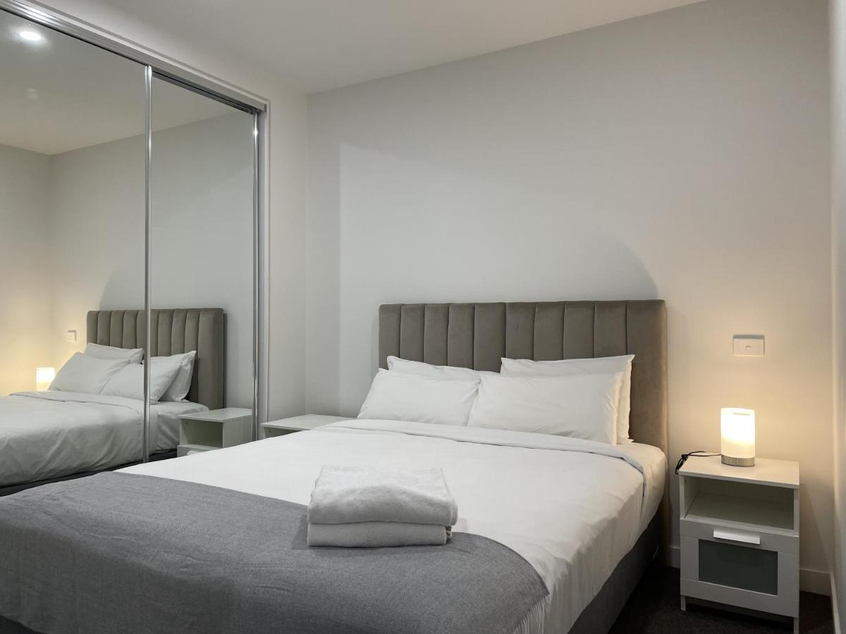 Eporo Tower Modern Cbd Apartment
