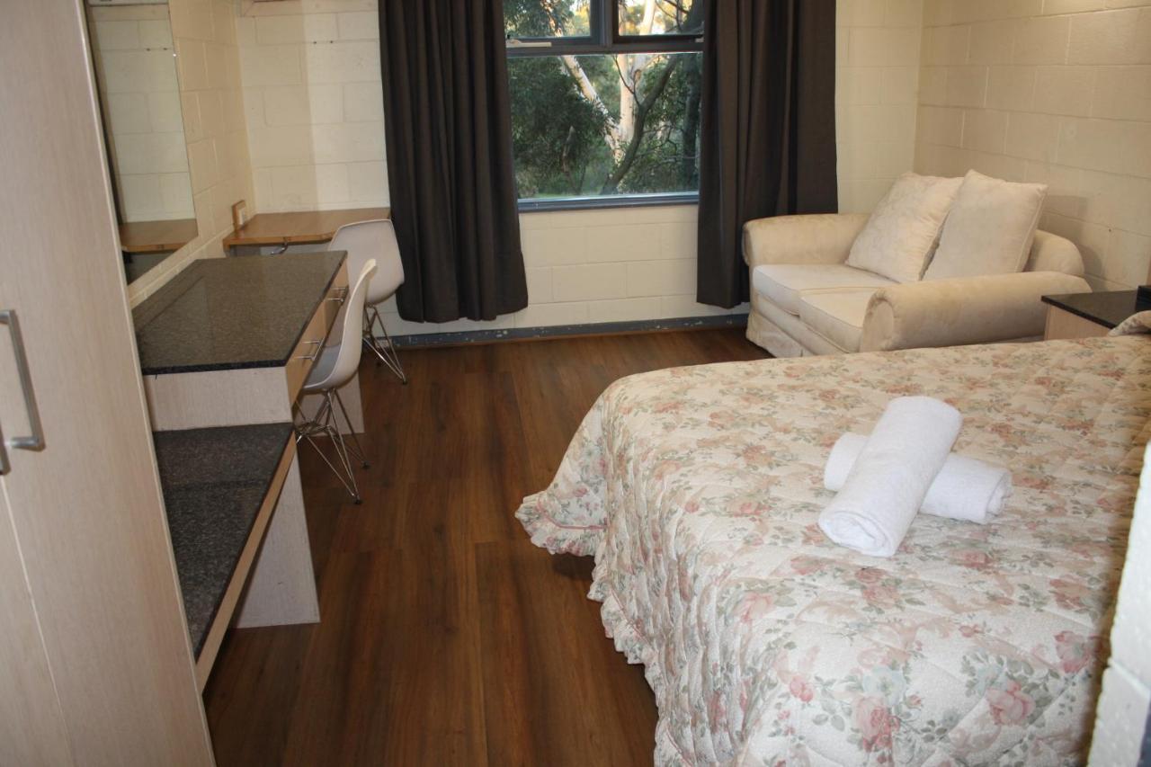 Coburg Motor Hotel 3*