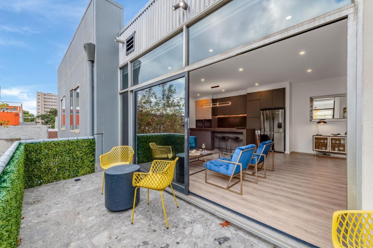 Staycentral - Stylish Light-filled Prahran Penthouse Apartment