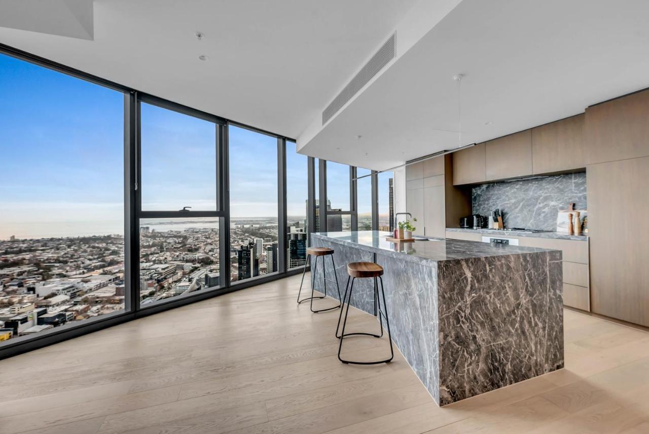 Luxe Panoramic 3 Bedroom Penthouse With Onsite Parking Apartment Melbourne