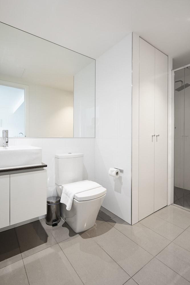 Rnr Serviced North 4* Melbourne