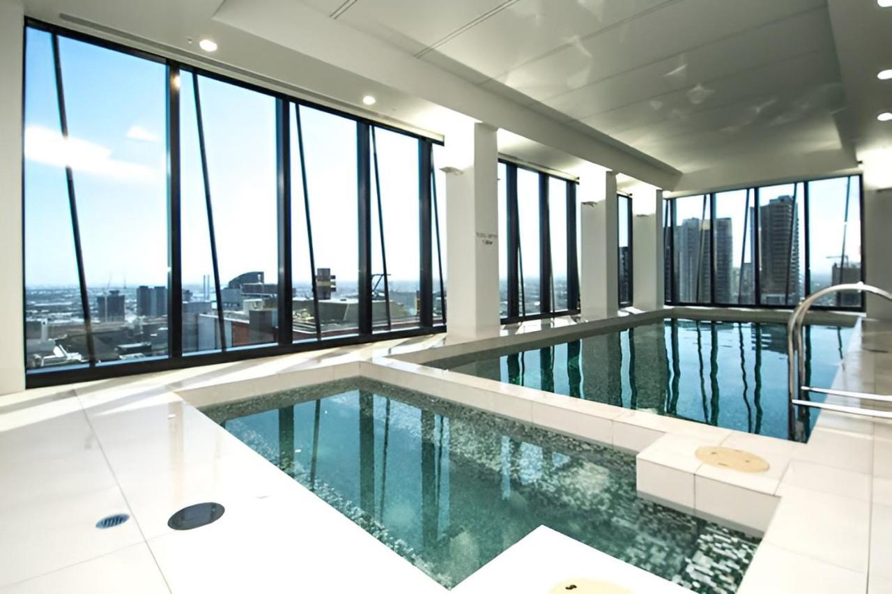 Quick Aces Premium Apartment