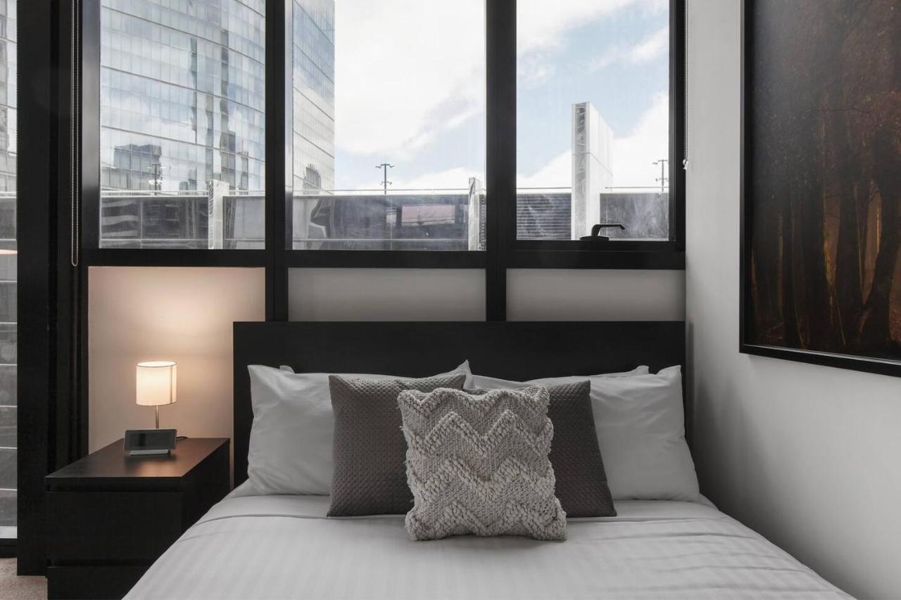 Iconic Southbank Locale Meets Modern Comfort Melbourne