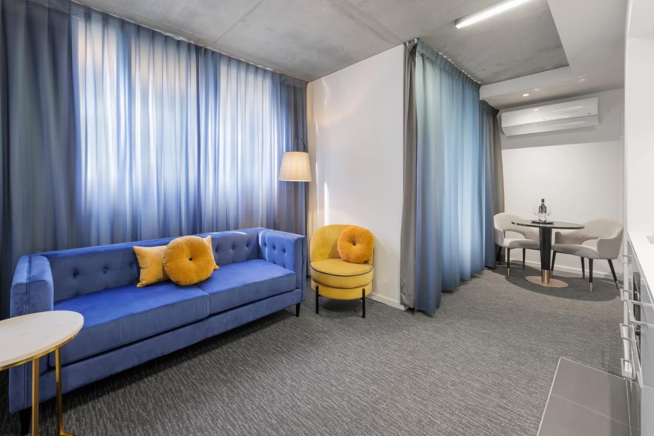 Mercure St Kilda Road Hotel