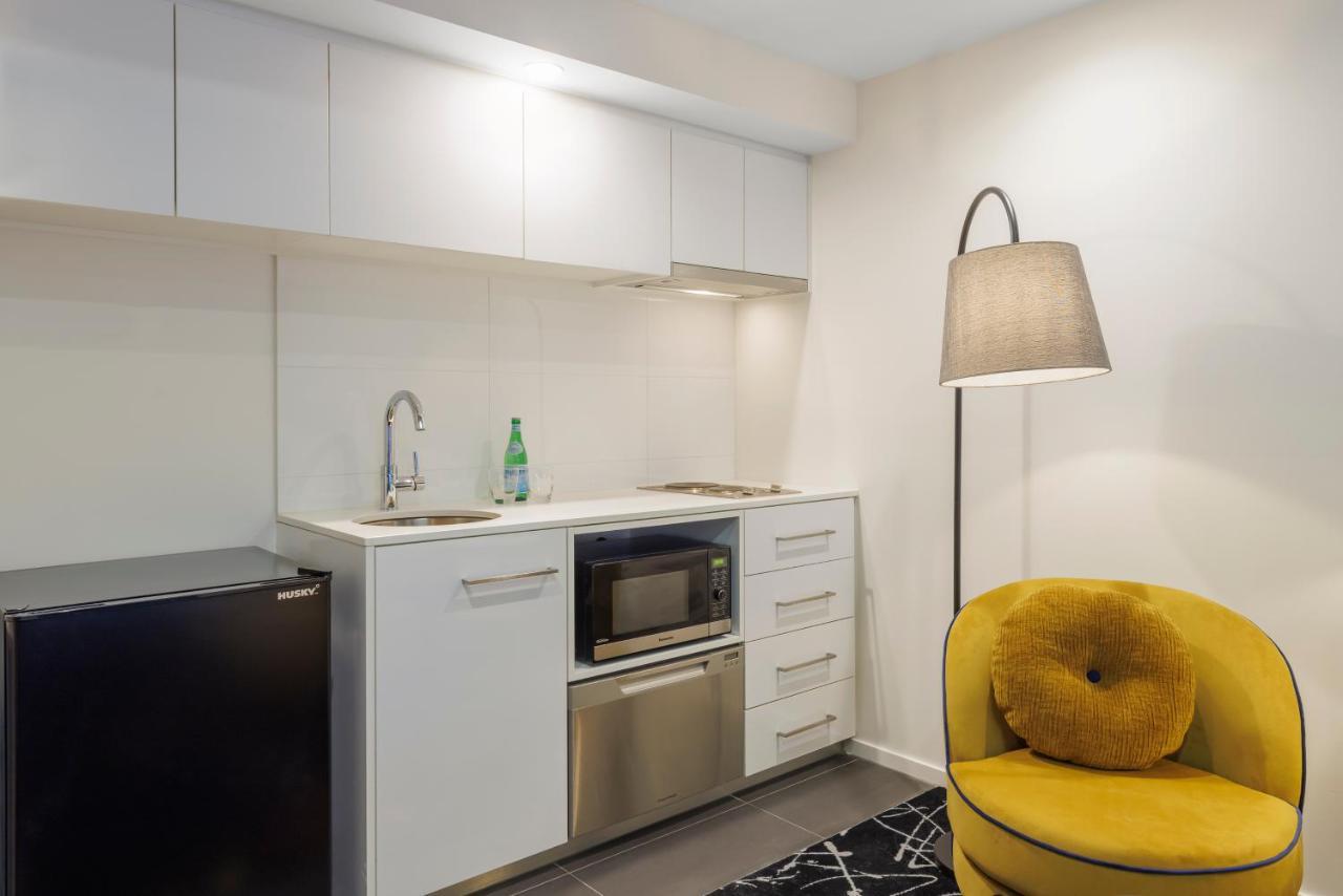 Mercure St Kilda Road Hotel 4*