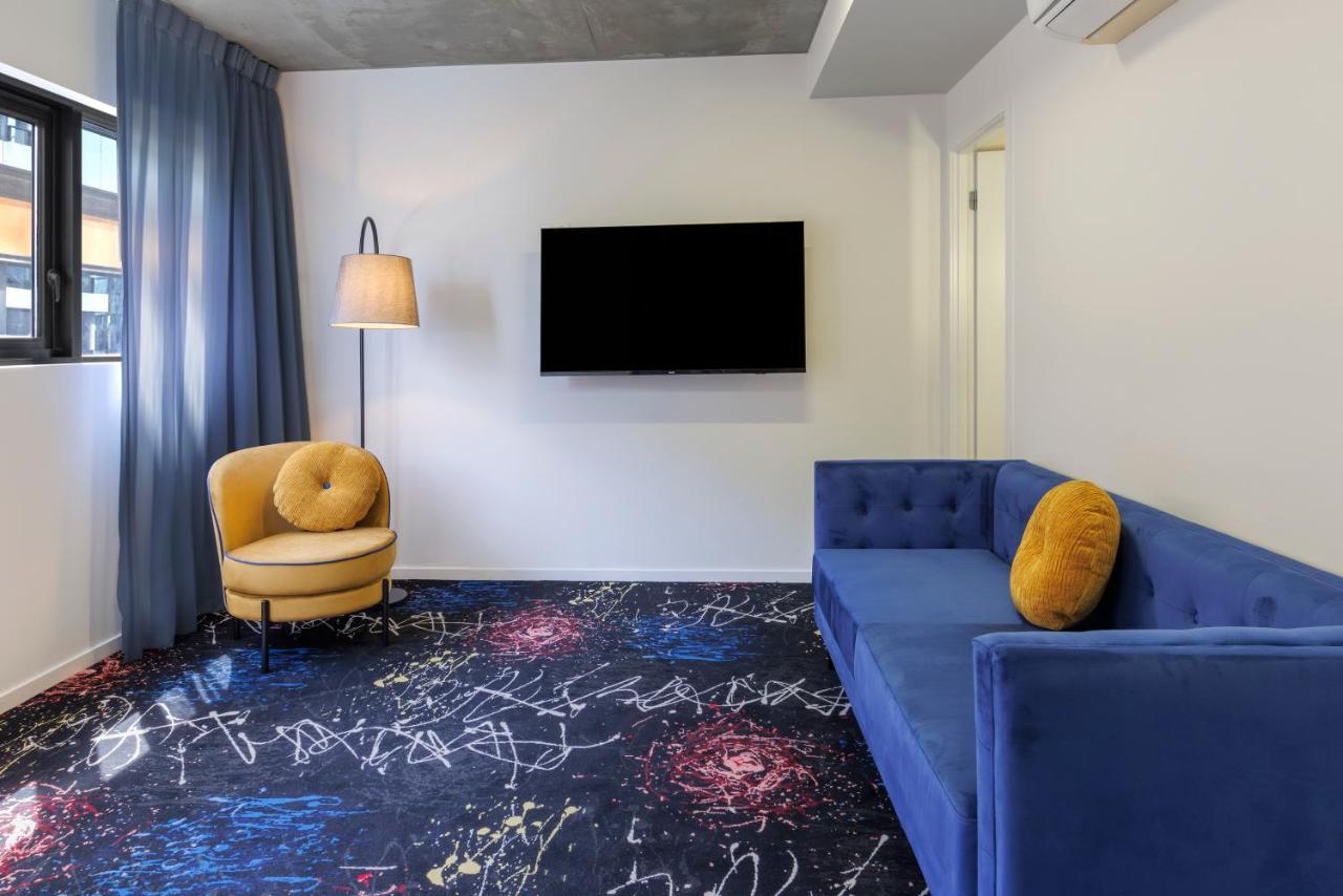 Mercure St Kilda Road Hotel 4*