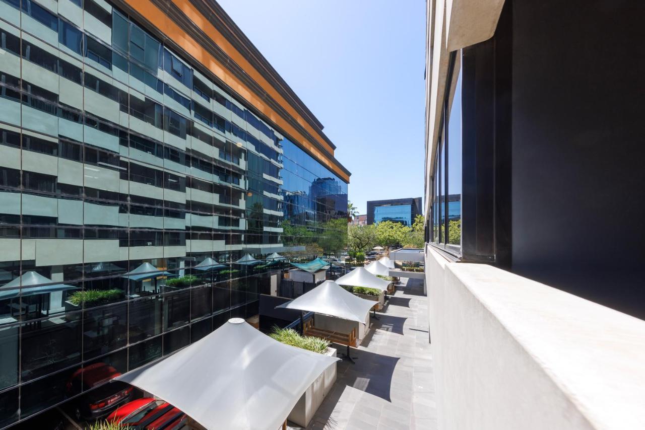 Mercure St Kilda Road