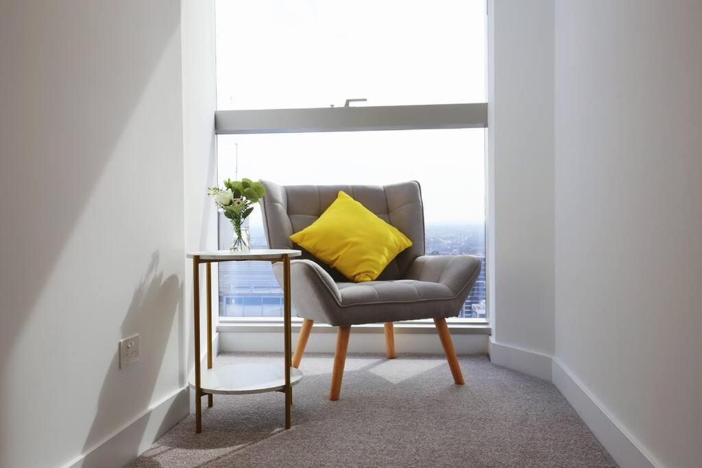 Brand New 2br At Mel Cbd Apartment Melbourne
