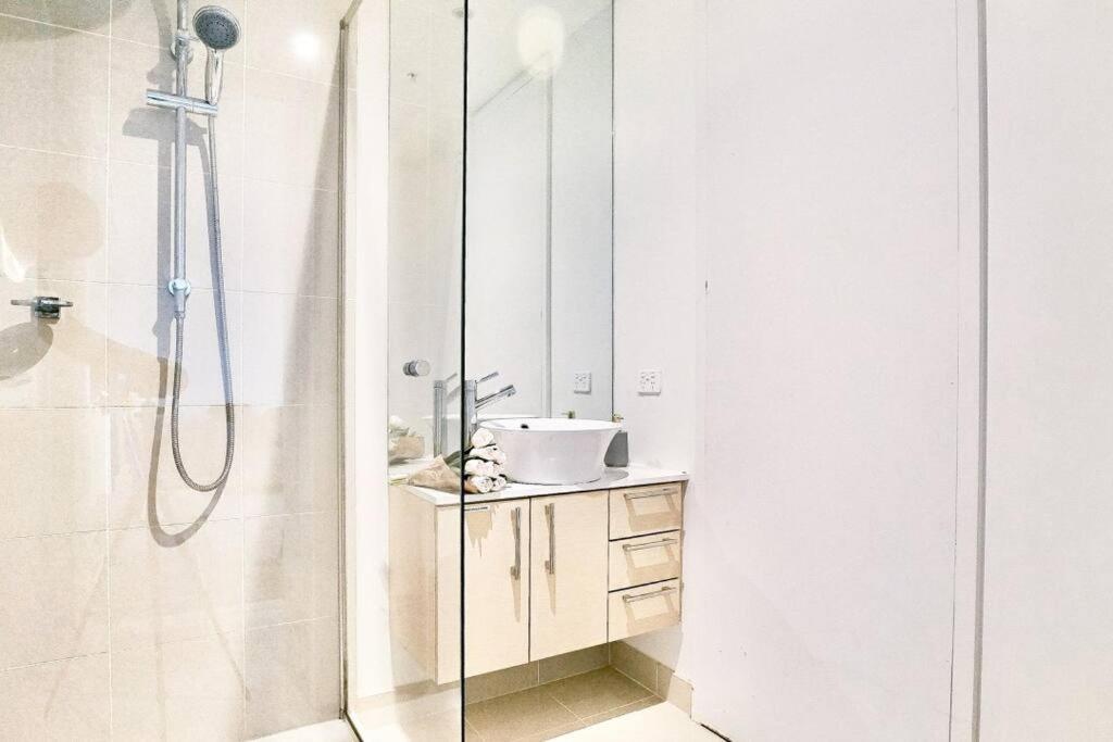 Apartment Luxurious 2 Bed With Captivating View *