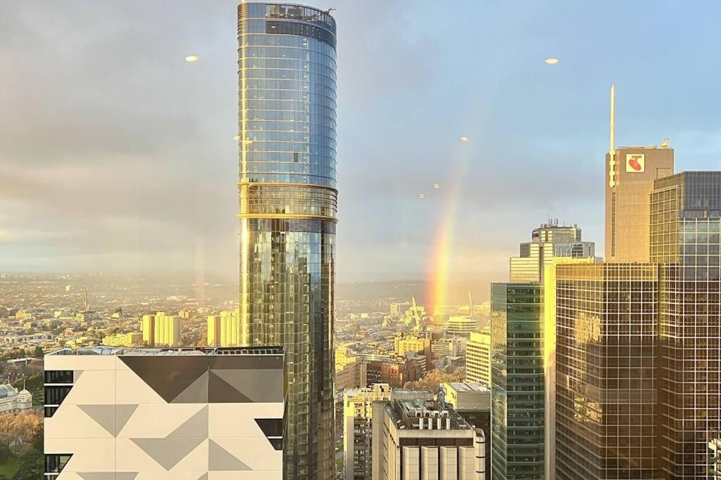 Luxurious 2 Bed With Captivating View * Melbourne