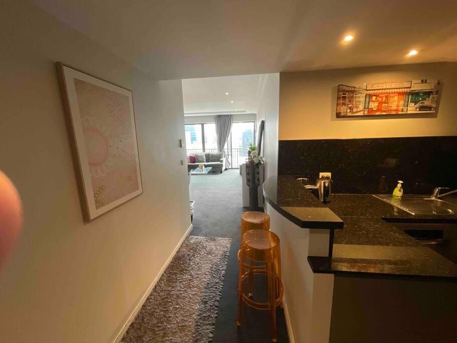 Apartment Heartcbd Lux Floor 2 Bedroom /pool/spa/gym Melbourne