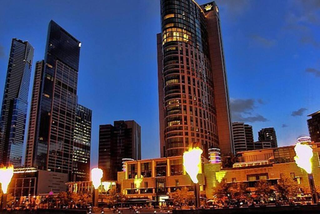 Heartcbd Lux Floor 2 Bedroom /pool/spa/gym Melbourne