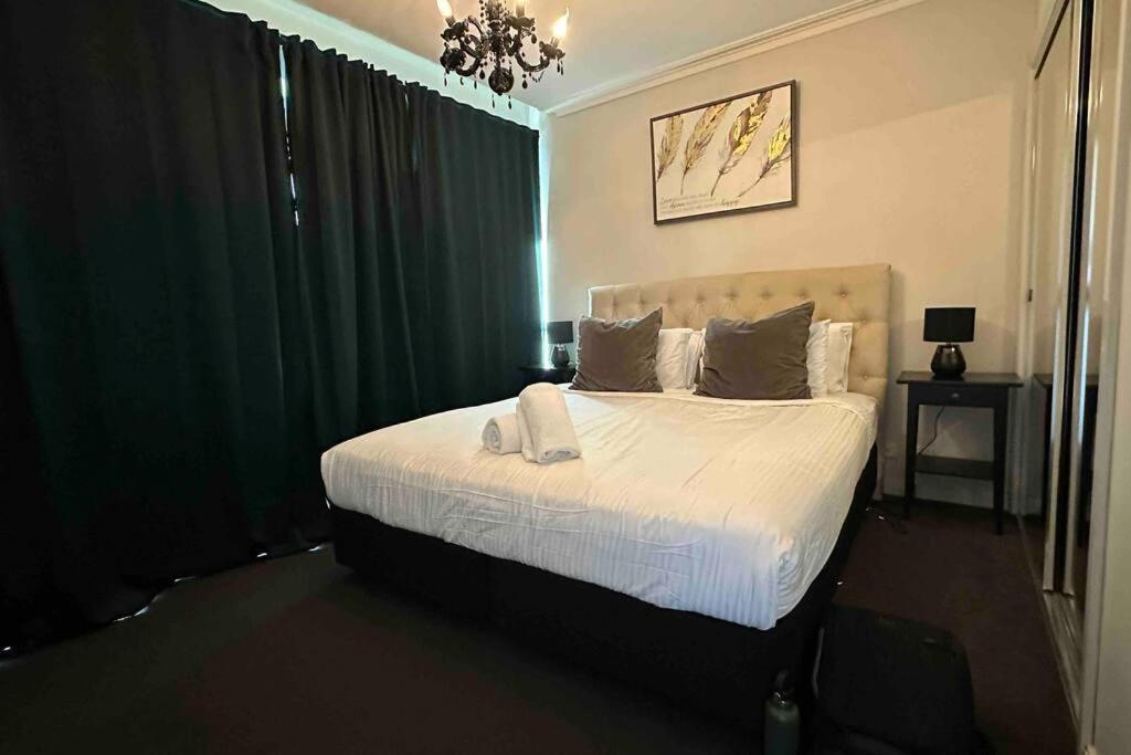 Heartcbd Lux Floor 2 Bedroom /pool/spa/gym *