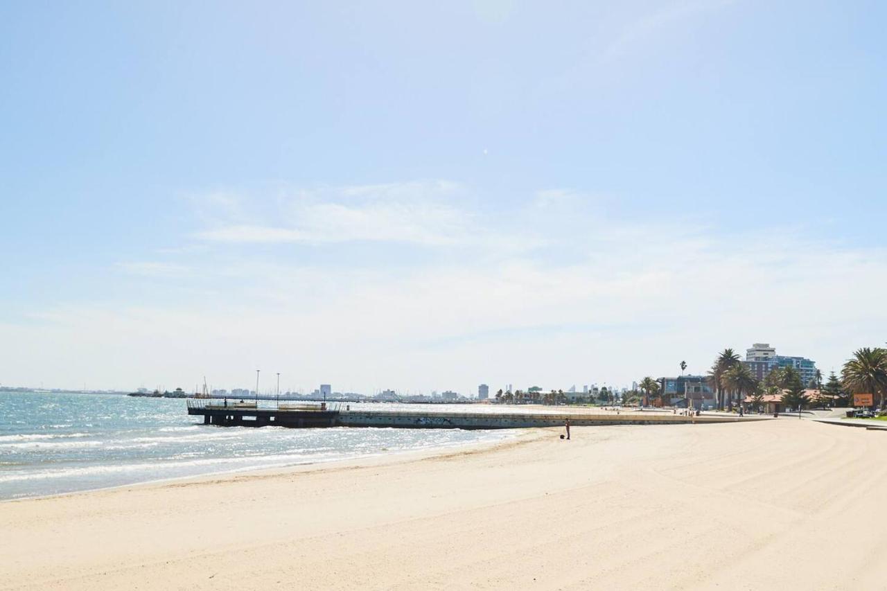 Sunny Side Up - Beachside Living On Marine Parade Apartment Melbourne