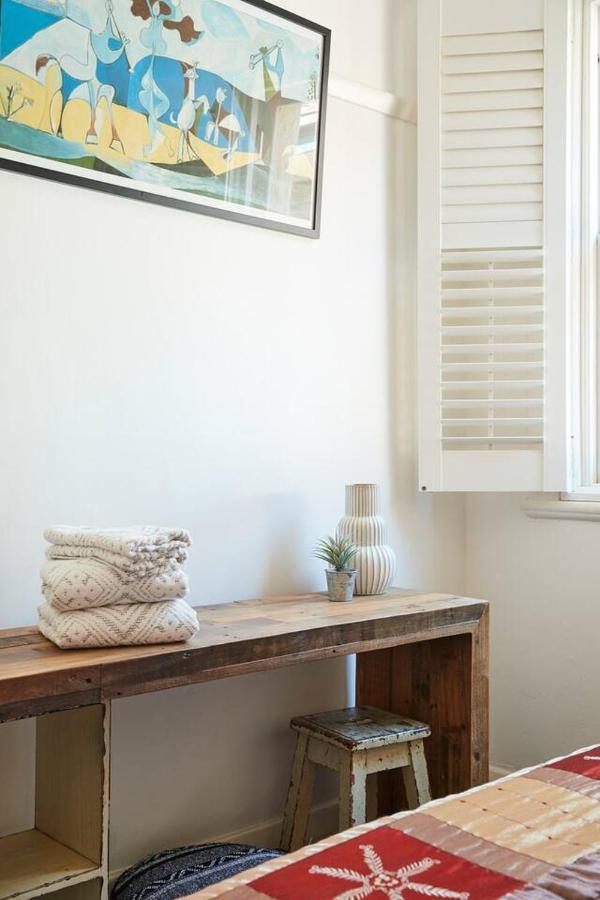 Sunny Side Up - Beachside Living On Marine Parade Apartment