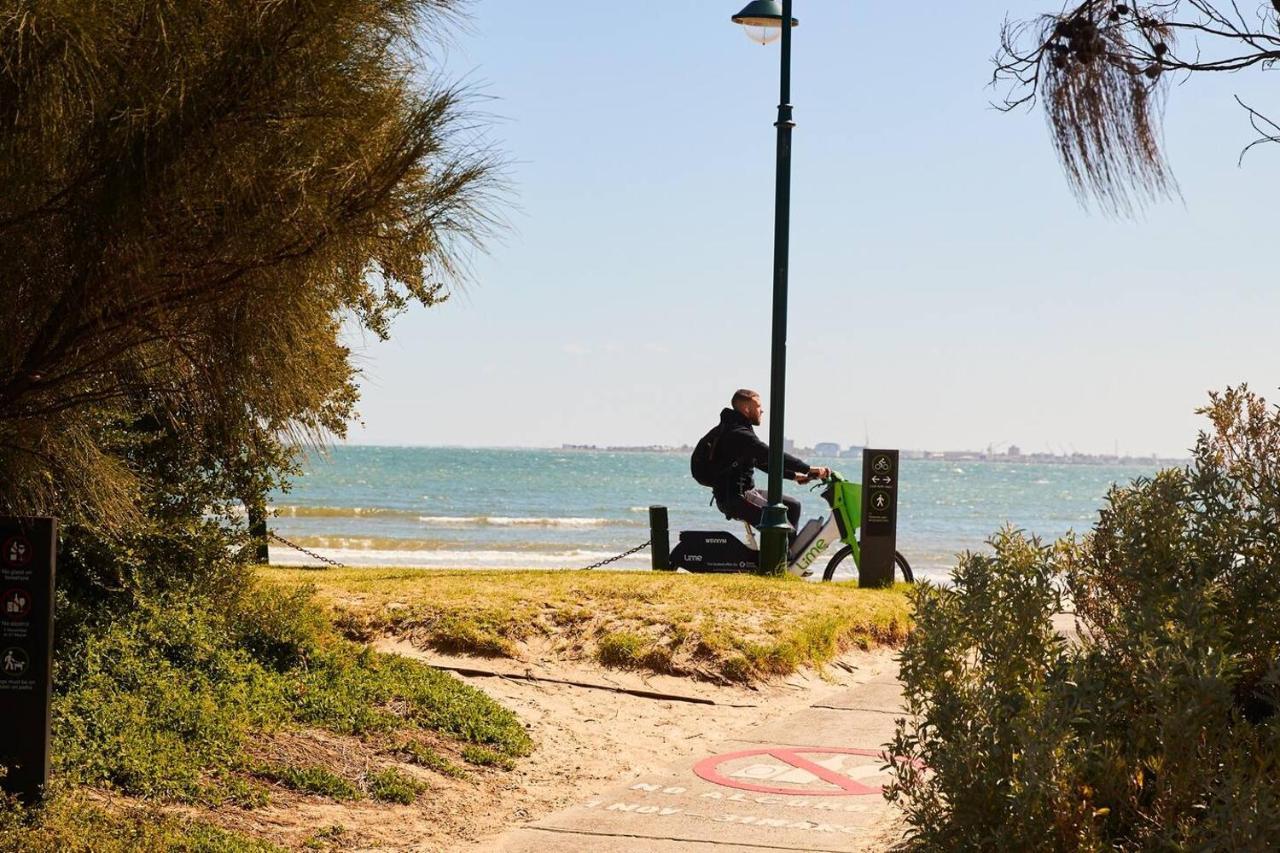 Sunny Side Up - Beachside Living On Marine Parade * Melbourne