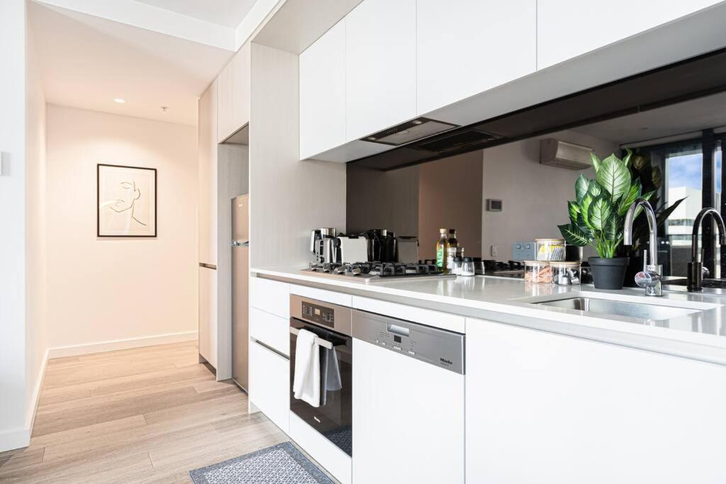 Gorgeous 1b Docklands Apt-amazing View Facility#mq09 Apartment *