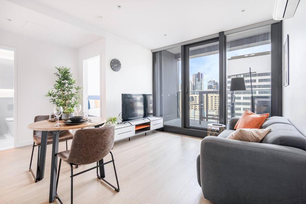 Gorgeous 1b Docklands Apt-amazing View Facility#mq09 Apartment