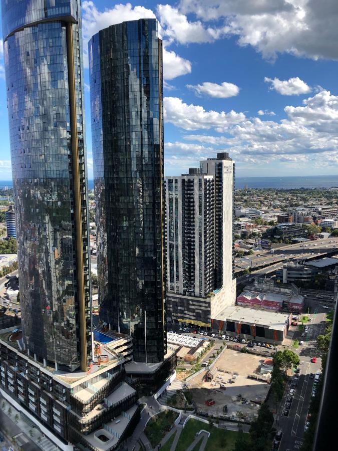 Apartment Modern 3 Bedroom With Amazing Views *
