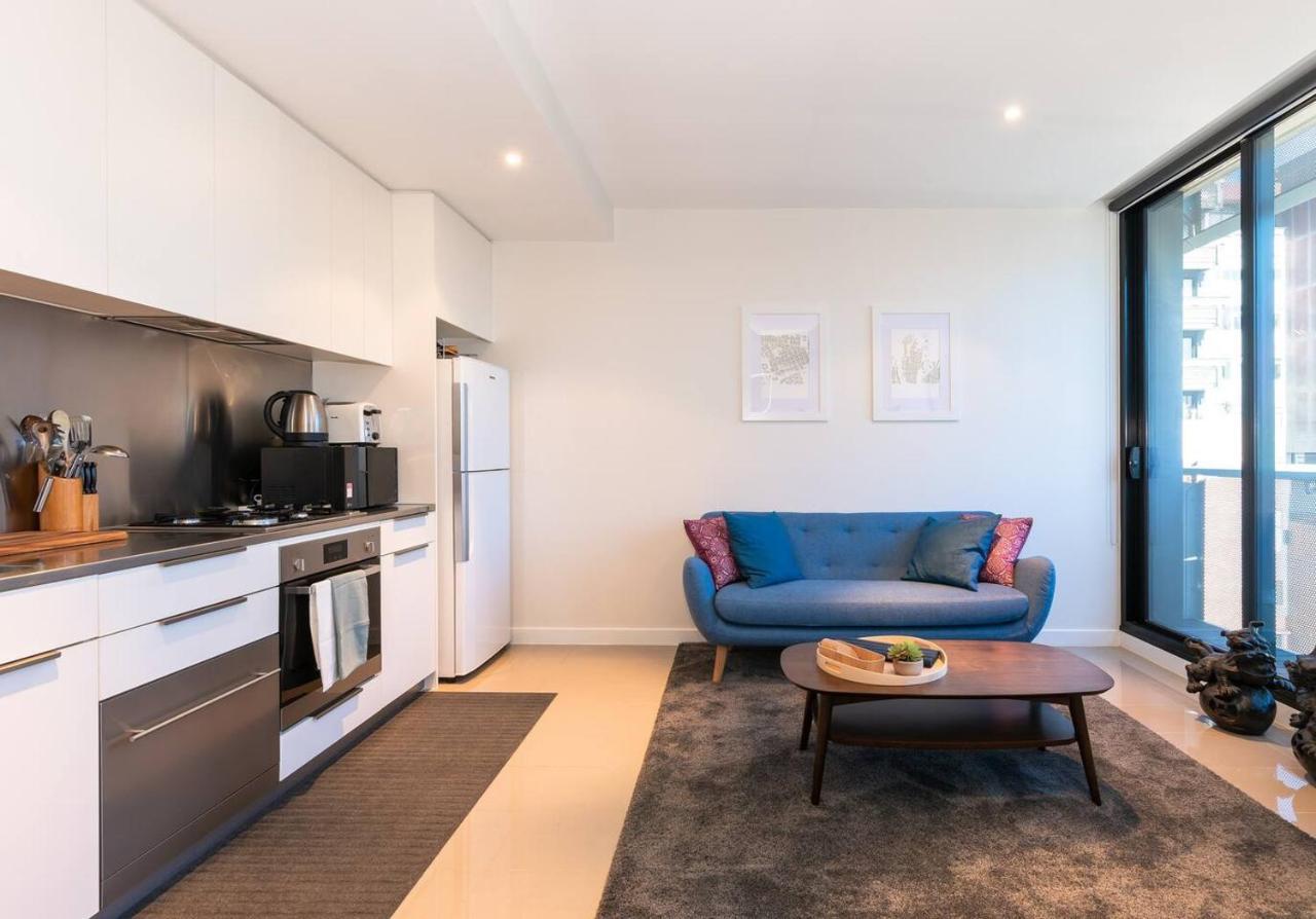 Elevated Elegance In The City's Chic Paris End